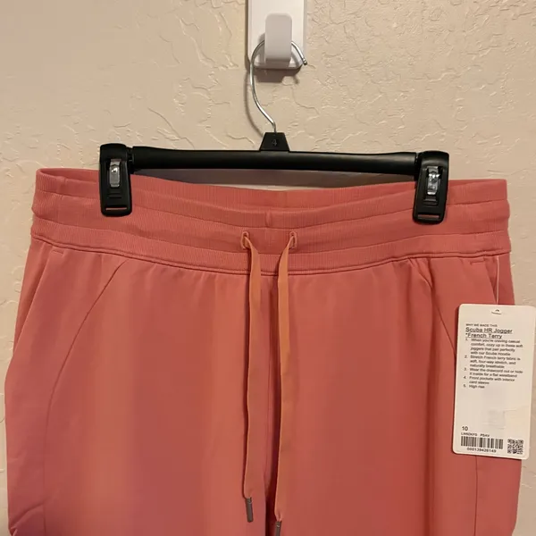 Lululemon Scuba High-Rise French Terry Jogger. NWT SZ 10 Pink Savannah. - Image 4
