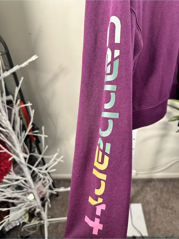 N265. Carhartt Crewneck Sweatshirt - Women's small Plum Color. Fits up to large - Image 4