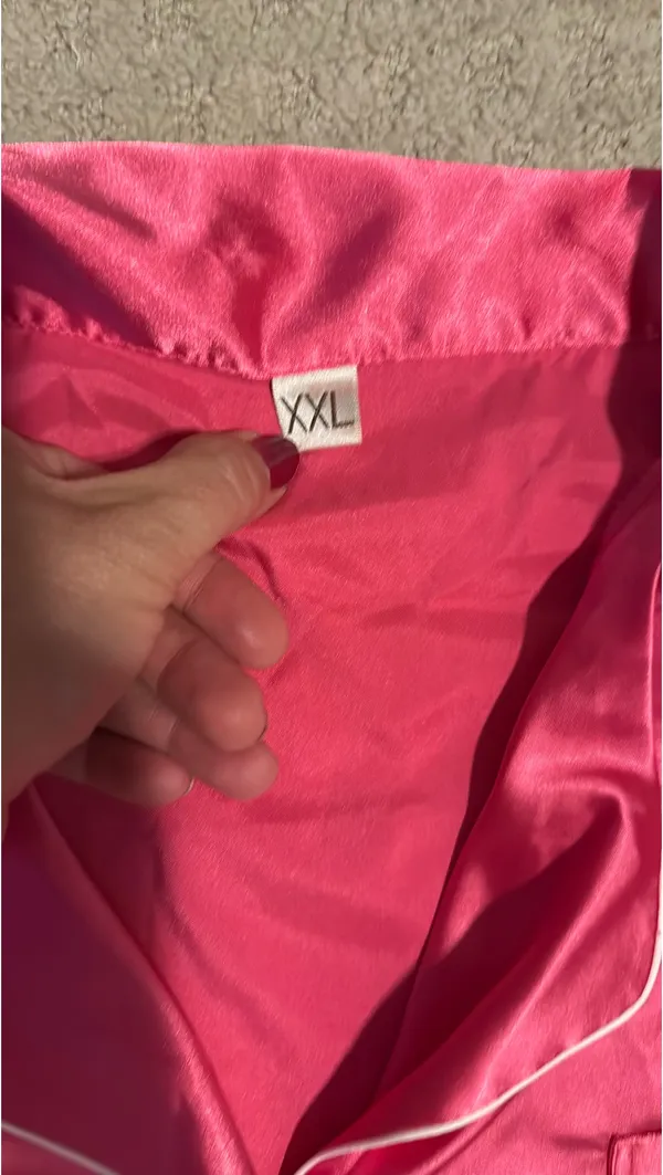 SheIn Pink satin pajama set XXL - Image 3