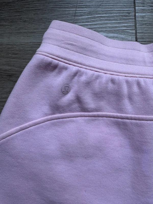 Women's Lululemon Scuba High-Rise Short  - Image 3