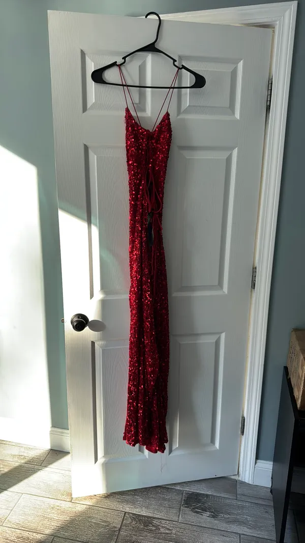 Red sequenced Prom Dress Size 0 - Image 3