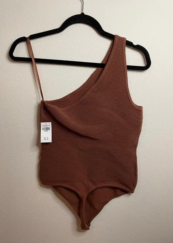 Abercrombie Knit One Shoulder Bodysuit NWOT - Image 2