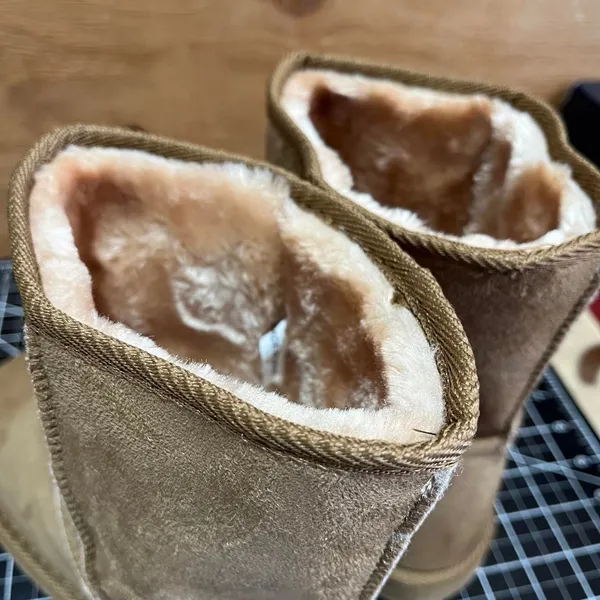 Unbranded Women's Tan and Brown Boots - Image 5