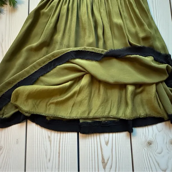 Project Alabama Olive Silk Pleated Dress – Size 6 Black Lace Bodice | Silk - Image 10