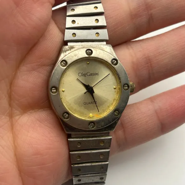 Vintage Oleg Cassini Silver-tone Women’s Quartz Watch Working New Battery - Image 7