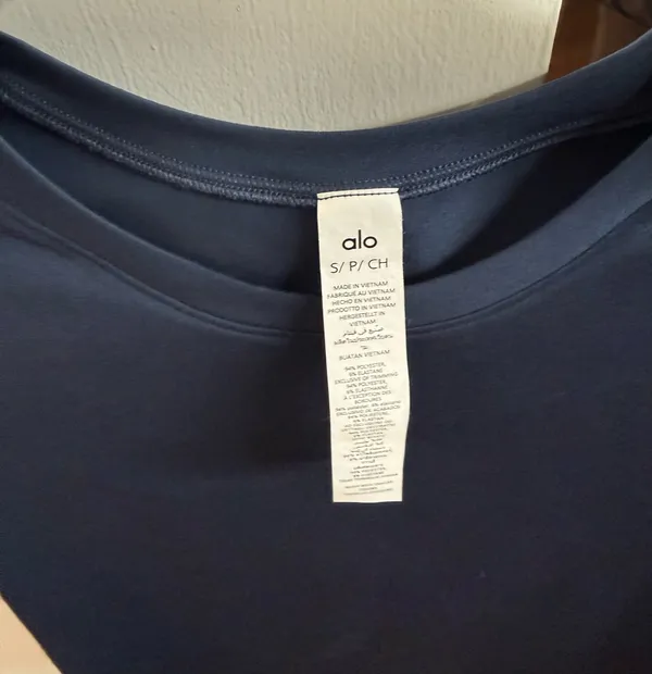 ALO Yoga Navy Cropped Short-Sleeve Crewneck Top - Image 6