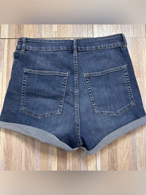 H&M Dark Blue Cuffed Denim Shorts Women’s Size 10 - Image 7