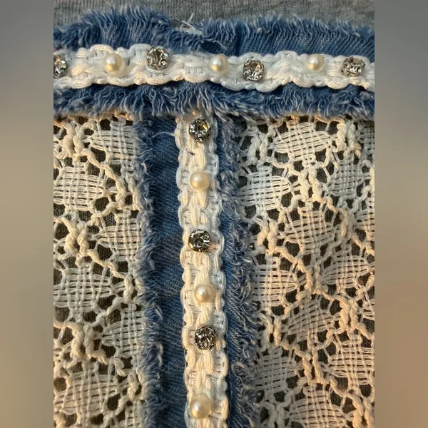 POL Gray Knit Top with Intricate Lace - Image 6
