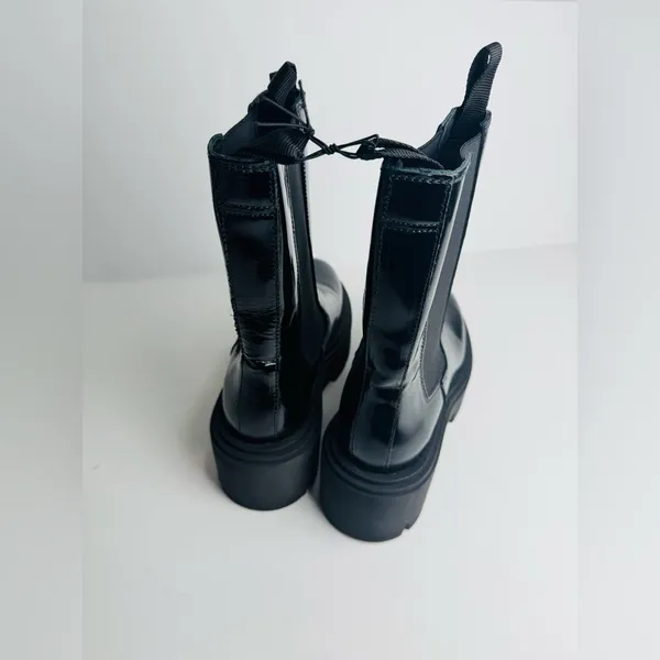 & Other Stories Chunky Platform Chelsea Leather Boots - Image 4