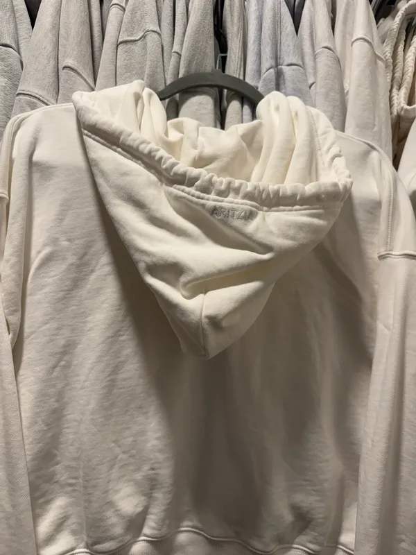 Aritzia Boyfriend Zip Hoodie - Image 4
