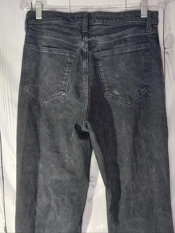 Abercrombie Washed Black 90's Relaxed Fit High-Rise Minimalist Jeans - Image 8