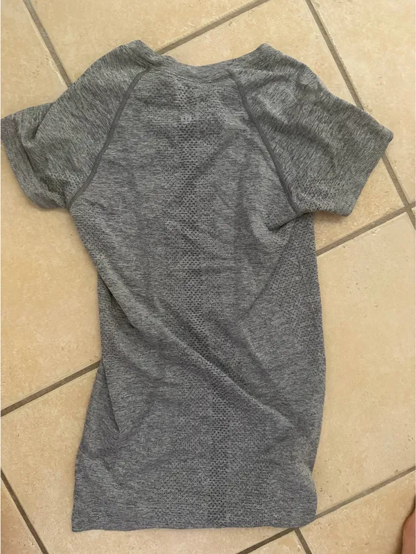 Lululemon Swiftly Tech - Image 2