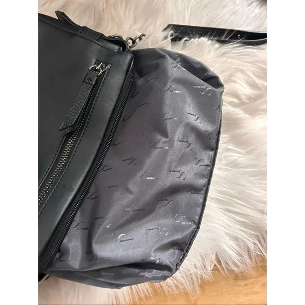 Vera Wang Black Sling Bag Crossbody Wallet Phone Purse - Image 5
