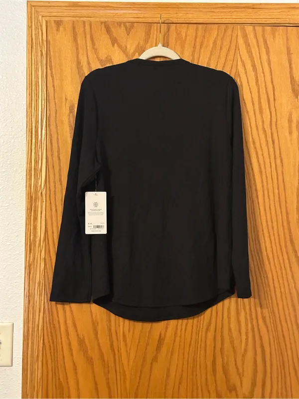 Athleta Wind Down Sleep Top - Women's Black Long Sleeve Henley - NWT - Size XL - Image 3