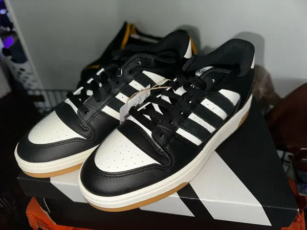 NWT Adidas Break Start Low - Image 6