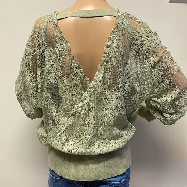 NWOT Fashion Green Sweater Lace Sheer Sleeves & Open Back Lace Design size XL - Image 6