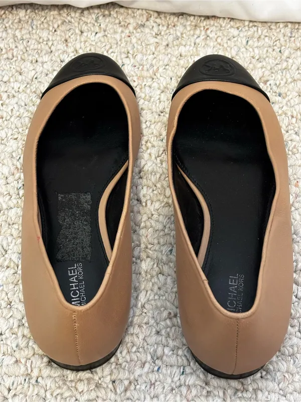 MICHAEL Michael Kors Dylyn Logo Ballet Flat Toffee Black size 9 - Image 5