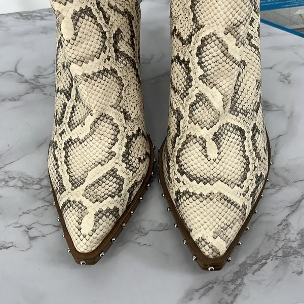 Steve Madden Alyse Booties Womens 6 Neutral Snakeskin Studded V-Cut Block Heel‎ - Image 5