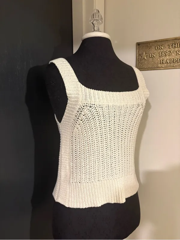 Wilfred Aritzia Linen Cotton Blend Cream Square-Neck Knitted Tank Top - Image 2
