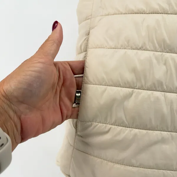 Varley Ellis Gilet Sherpa Reversible Quilted Puffer Vest Medium Beige VAR00942 - Image 7