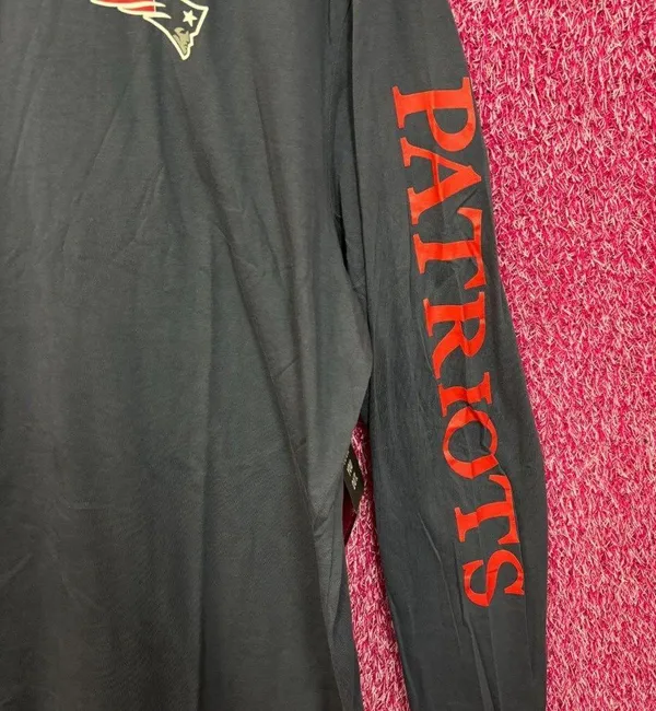 NFL New England Patriots Long Sleeve Tshirt size XL - Image 4
