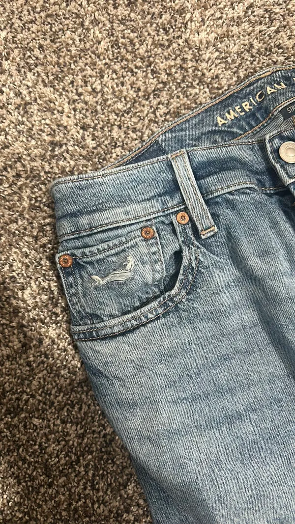 American Eagle Jeans - Image 5