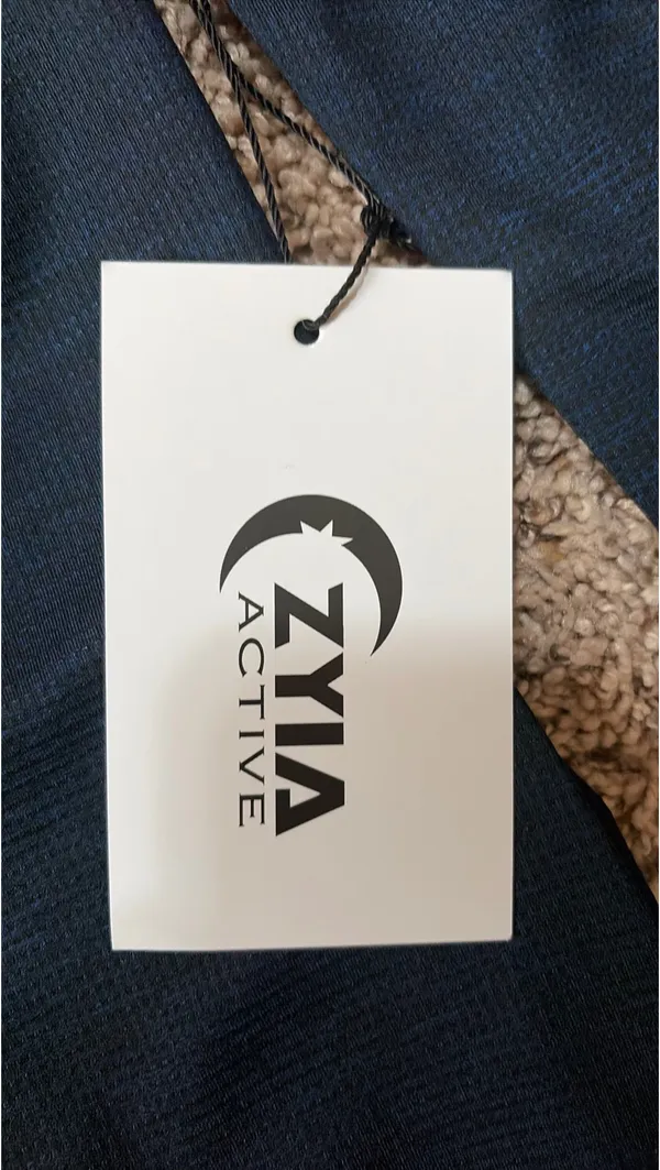 Zyia Active Navy V Back Long Sleeve  - Image 3