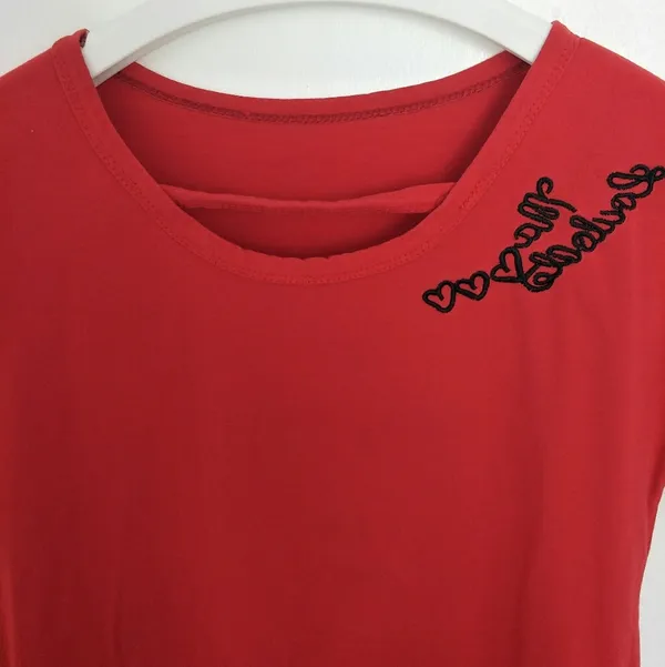 Red Thirt Size L - Image 3
