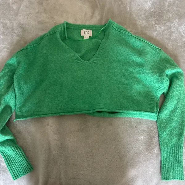 Urban Outfitters BDG Cropped Sweater - Image 2