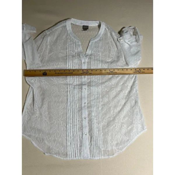 Chicos Sheer Embroidered White 3/4 Sleeve Button Front Pintuck Detail Sz 3 or XL - Image 6