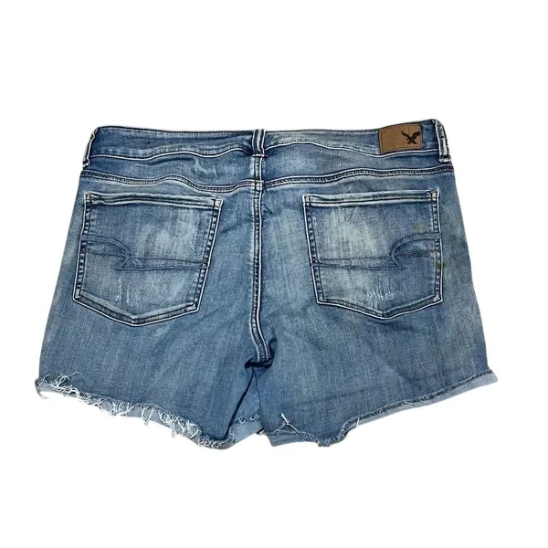 American Eagle Women's Midi Jean Shorts Blue Distressed Size 16 - Image 2