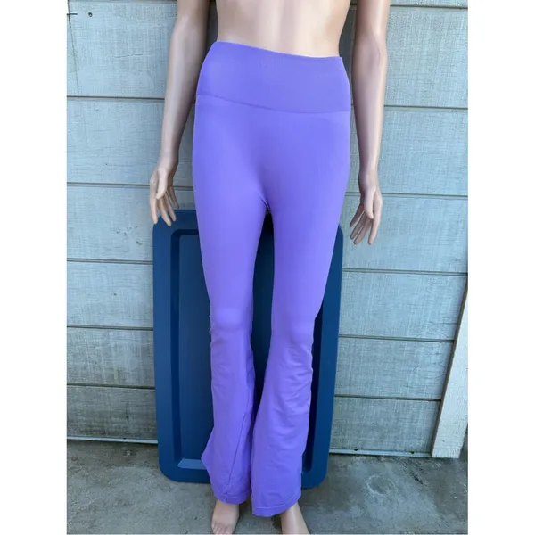 Women’s High-Rise Flare Pants in Lilac size Medium - Image 4