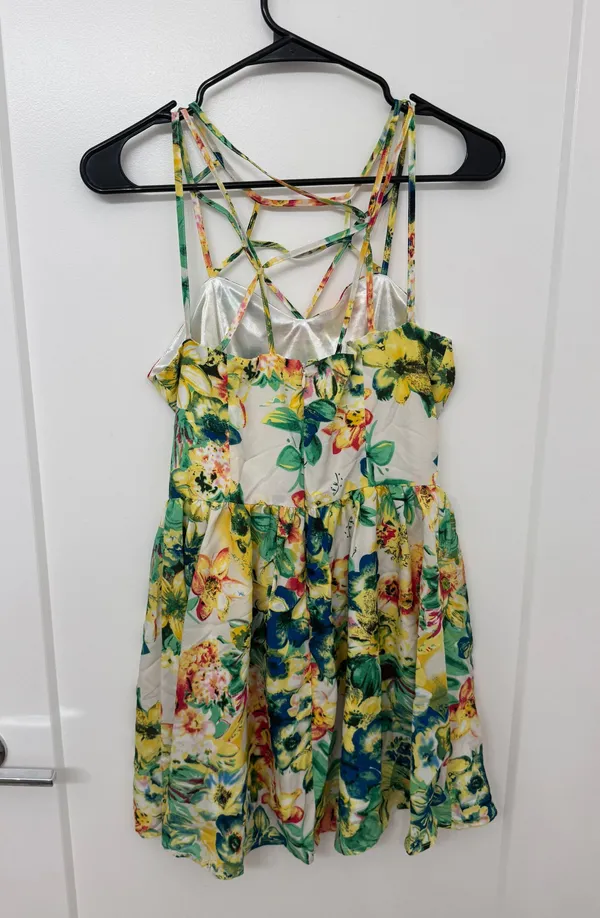 Dress Size M - Image 4