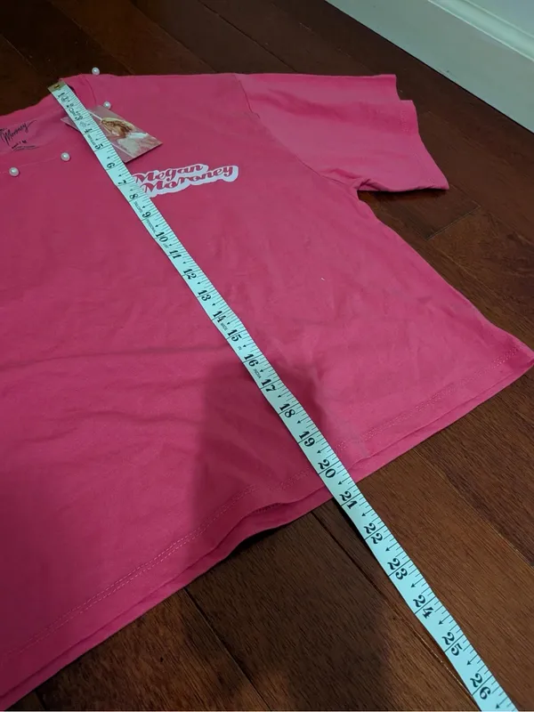 Megan Moroney Pink Pearl Graphic Cropped Tee Size M - Image 9