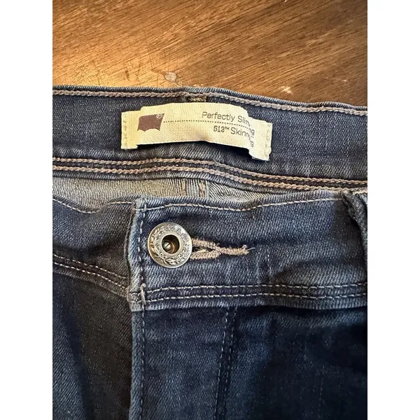 Levi's 512 Perfectly Slimming Skinny‎ Leg Size 10 - Image 2