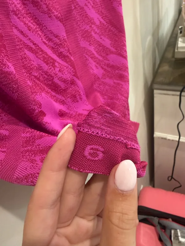 Pink Lululemon Swiftly Tech - Image 3