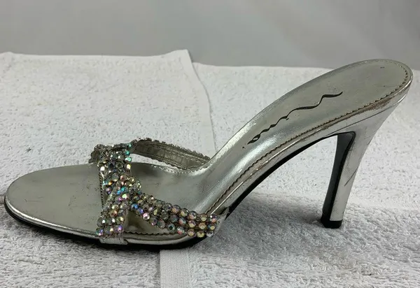 Nina 9M Jewel Peep Toe 3” Kitten Heels - Image 4