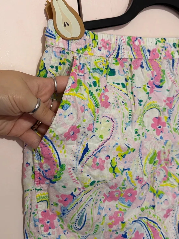 crown & ivy Pink and Green Paisley Floral Drawstring Shorts - Image 3