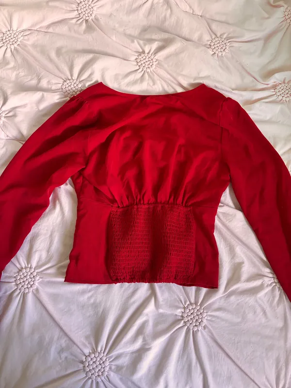 Abercrombie top red blouse long sleeve - Image 4