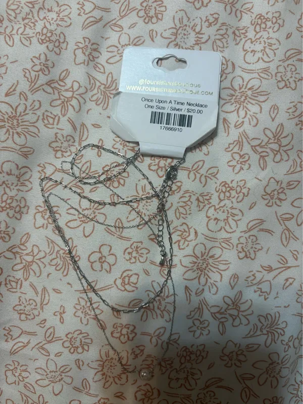 Boutique Necklace - Image 4