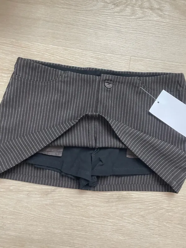 Brandy Melville Skirt Striped - Image 3