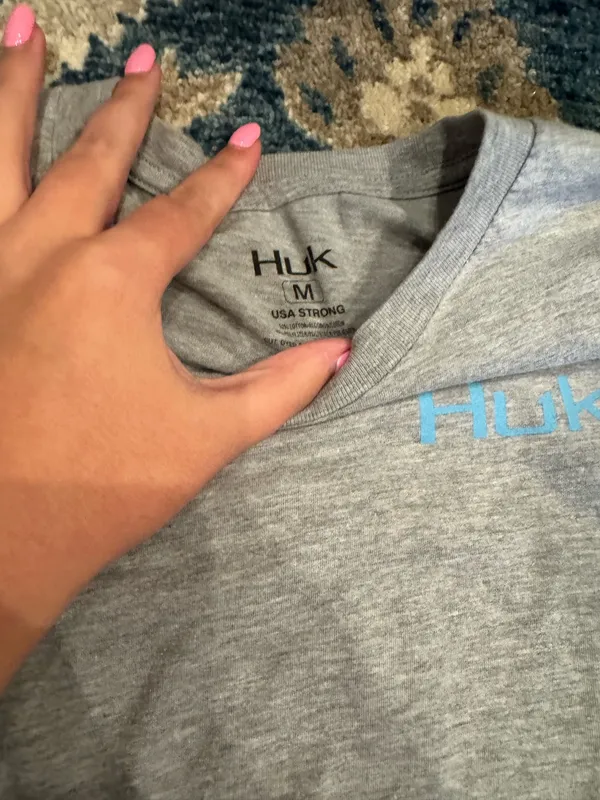 HUK tee Gray Size M - Image 3