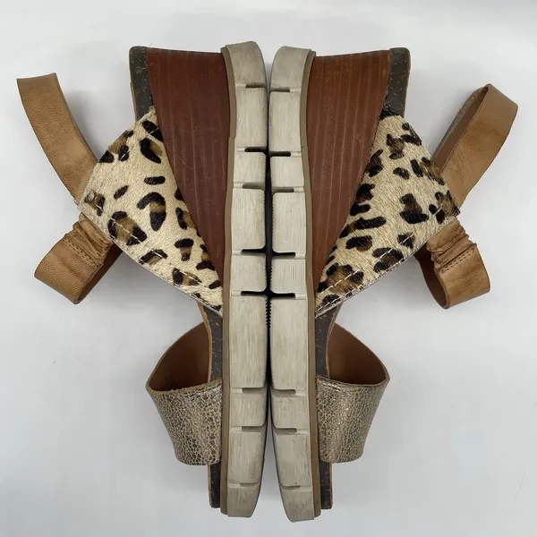 Diba True Womens 8 Sandals Bye Golly Wedge‎ Cheetah Cow Fur Leather Brown Gold - Image 4