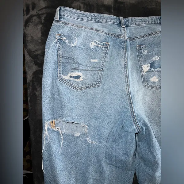American Eagle Relaxed Mom Jean Size 16 Regular - Image 13