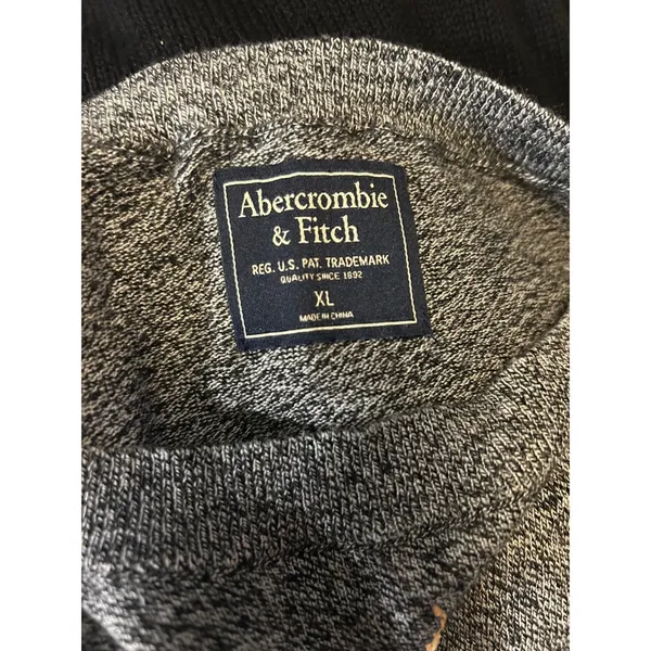 Abercrombie & Fitch Heathered Grey Boat Neck Knit Top XL Moose Logo Long Sleeve - Image 5