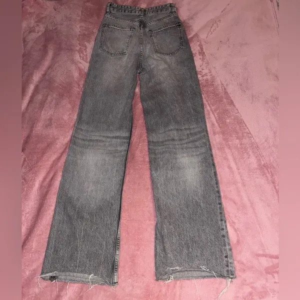 Zara TRF Wide-Leg Low-Rise Jeans in Washed Gray Size 2 - Image 2