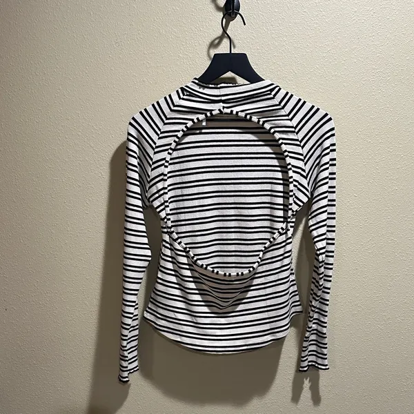 Free People Black and White Striped Long Sleeve shirt | Size Large - Image 4