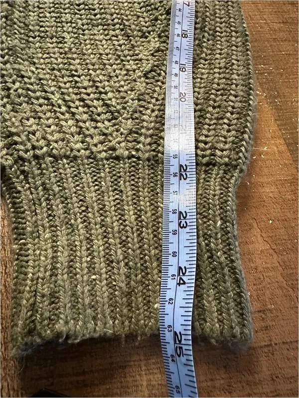 Universal Threads Cozy Olive Green Chunky Knit Cardigan, Size Small - Image 10