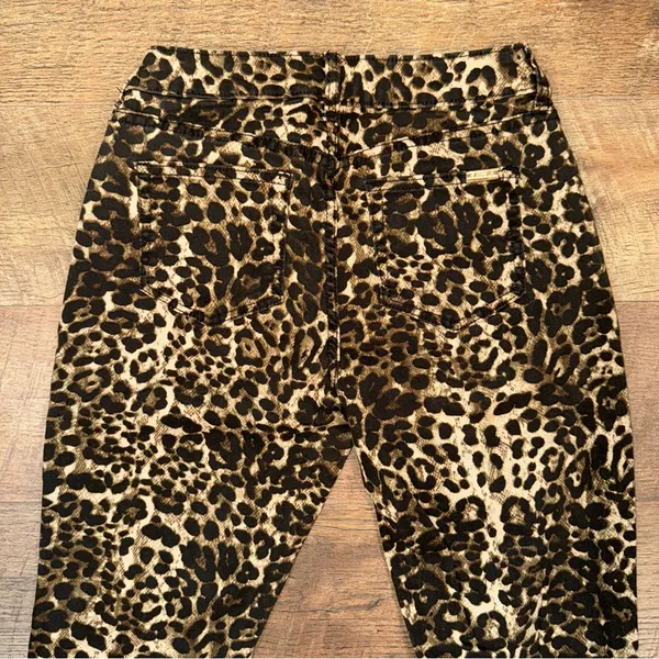 Jennifer Lopez Cheetah Print Skinny Jeans - Image 14