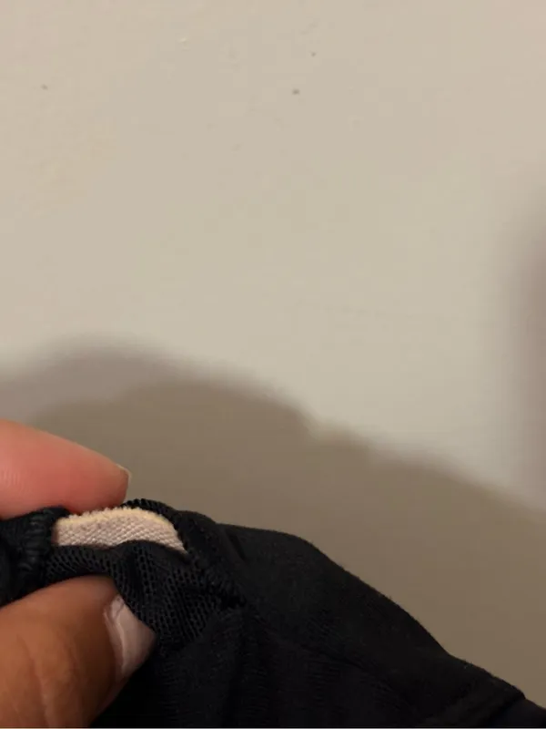 Lululemon Energy Bra Black Medium Support Size 6 W2326S - Image 6